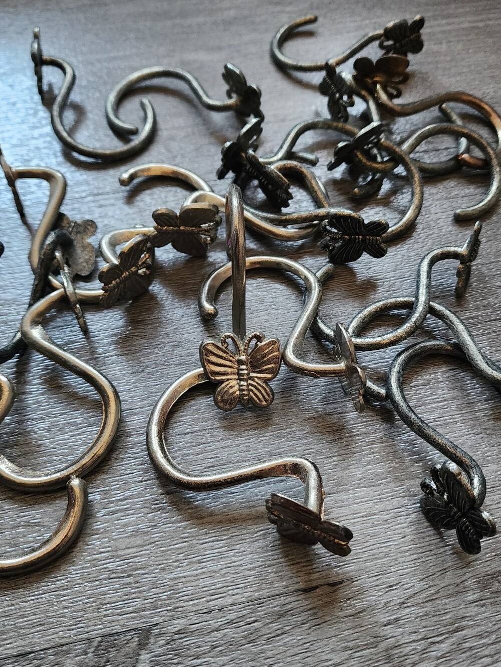 Set of 21 Vintage Metal Silver Butterfly Shower Curtain Hooks Rings